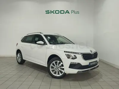 Usado Skoda Kamiq Selection 116 CV (85 kW) 2025 Blanco SUV