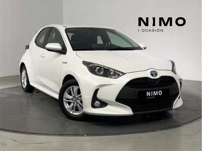 Usado Toyota Yaris Hybrid Active 116 CV (85 kW) 2021 Gris grafito Utilitario
