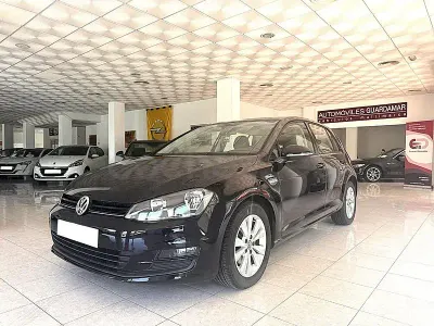 Usado VW Golf VII Advance 105 CV (77 kW) 2014 Negro Berlina