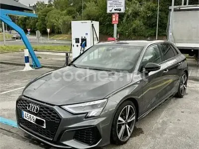 Usado Audi A3 150 CV (110 kW) 2021 Gris / plata Berlina