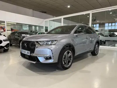Usado DS Automobiles DS7 Crossback Bastille 130 CV (95 kW) 2022 Gris / plata SUV