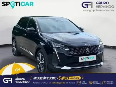 Usado Peugeot 3008 Allure 180 CV (132 kW) 2024 Negro SUV