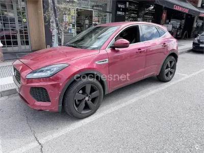 Usado Jaguar E-Pace SE 180 CV (132 kW) 2019 Granate SUV