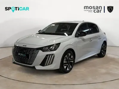 Usado Peugeot 208 Allure 100 CV (73 kW) 2025 Blanco okenite Utilitario