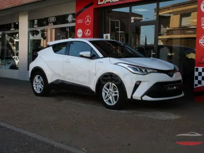 Usado Toyota C-HR Advance 184 CV (135 kW) 2021 Blanco SUV