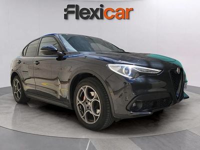 Usado Alfa Romeo Stelvio Sprint 192 CV (141 kW) 2022 Negro SUV