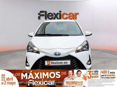 Używany Toyota Yaris Active 111 KM (81 kW) 2019 Biały Hatchback