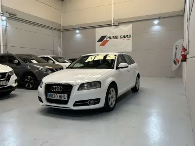 Usado Audi A3 Sportback Ambition 105 CV (77 kW) 2011 Blanco Utilitario