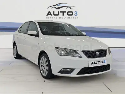 Usado Seat Toledo Reference 105 CV (77 kW) 2014 Blanco Utilitario