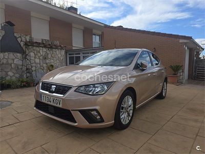 Usado Seat Ibiza Reference 95 CV (69 kW) 2018 Beige Berlina