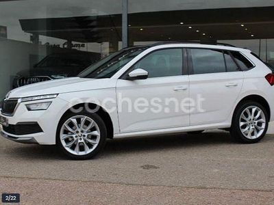 Blanco Usado 2022 Skoda Kamiq Sport SUV | 19.800 € (Un poco caro)