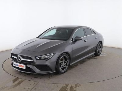 Gris Usado 2019 Mercedes CLA200 AMG line Berlina | 26.999 € (Buen precio)