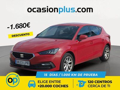 Usado Seat Leon Style 110 CV (80 kW) 2021 Rojo