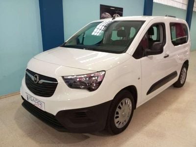 Usado Opel Combo Life Expression 102 CV (75 kW) 2021 Blanco Monovolumen