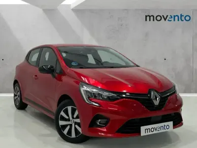 Usado Renault Clio Equilibre 140 CV (102 kW) 2023 Rojo Utilitario
