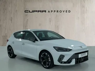 Usado Cupra Leon 150 HP (110 kW) 2025 Branco Sedan