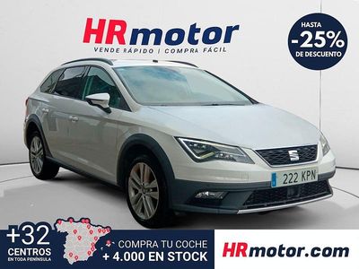 Usado Seat Leon 4Drive 150 CV (110 kW) 2018 Blanco Familiar