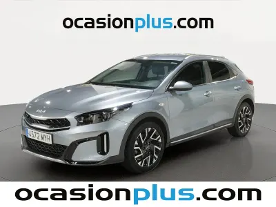 Usado Kia XCeed 101 CV (74 kW) 2025 Gris plata SUV