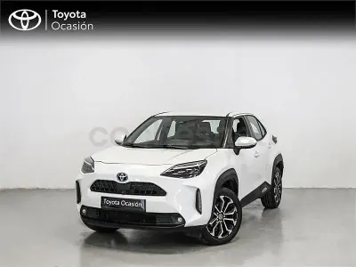 Usado Toyota Yaris Cross Active 116 CV (85 kW) 2024 Blanco SUV
