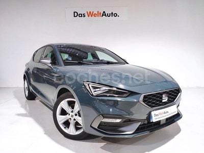 Azul Usado 2025 Seat Leon FR Berlina | 22.400 € (Precio justo)