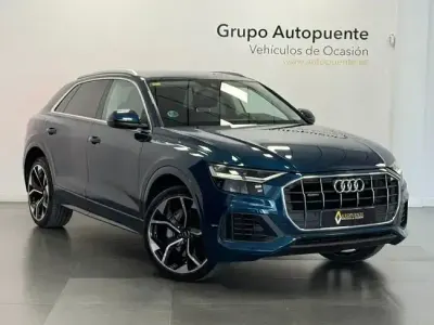 Usado Audi Q8 Premium 231 HP (169 kW) 2020 Azul SUV