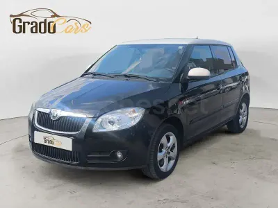 Usado Skoda Fabia Sport 105 CV (77 kW) 2009 Negro Berlina