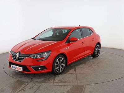 Usado Renault Mégane IV Zen 110 CV (80 kW) 2017 Rojo Berlina