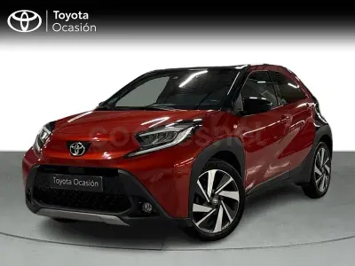 Usado Toyota Aygo X Edition 72 CV (52 kW) 2022 Rojo SUV