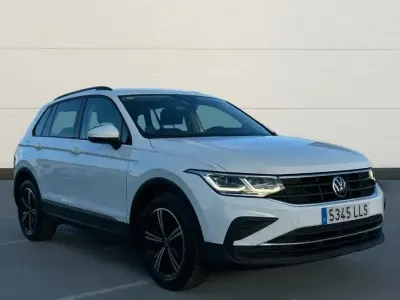 Begagnad VW Tiguan Life 150 HK (110 kW) 2020 Vit SUV