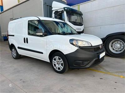 Usado Fiat Doblò Pop 95 CV (69 kW) 2021 Monovolumen