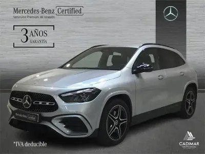 Usado Mercedes GLA200 150 CV (110 kW) 2024 Plata hightech SUV