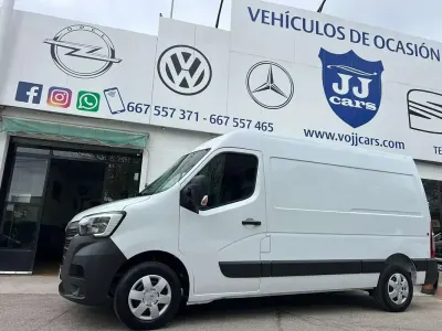 Usado Renault Master 145 CV (106 kW) 2023 Blanco Monovolumen