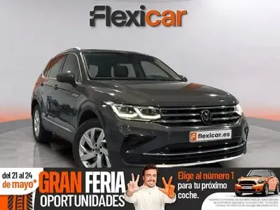 Usado VW Tiguan Life 245 CV (180 kW) 2021 Negro SUV