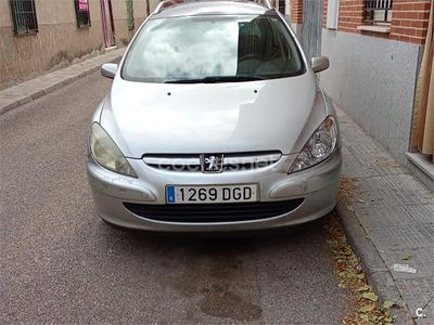 Usado Peugeot 307 110 CV (80 kW) 2005 Gris / plata Familiar