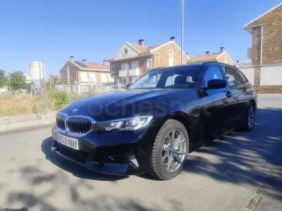 Usado BMW 330e Sport Line 292 CV (214 kW) 2022 Negro Familiar