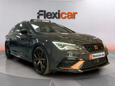 Usado Seat Leon ST 4Drive 300 CV (220 kW) 2019 Negro Familiar