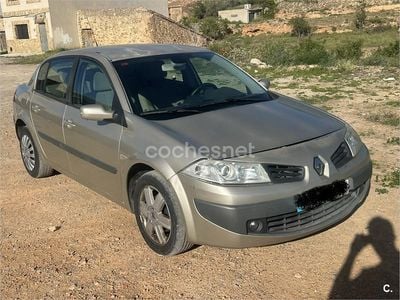 Begagnad Renault Mégane II Expression 130 HK (95 kW) 2006 Beige Sedan