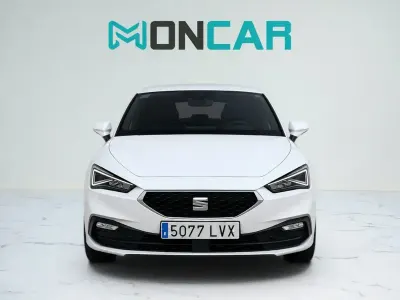 Usado Seat Leon Style 116 CV (85 kW) 2022 Blanco Familiar