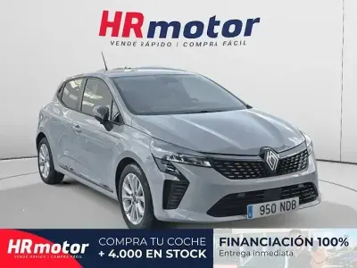 Usado Renault Clio Evolution 101 CV (74 kW) 2025 Gris Utilitario