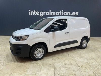 Usado Citroën Berlingo Live 100 CV (73 kW) 2019 Blanco Monovolumen