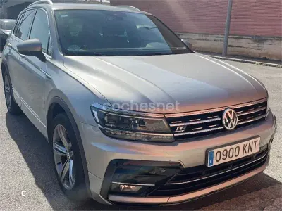 Usado VW Tiguan Sportline 150 CV (110 kW) 2018 Gris / plata SUV