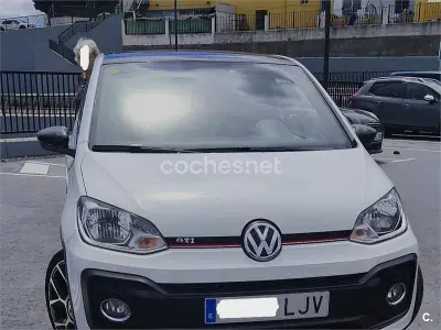 Usado VW up! Beats 75 CV (55 kW) 2018 Blanco Utilitario