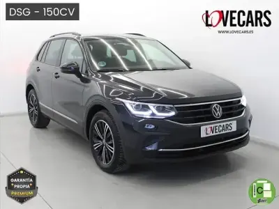 Usado VW Tiguan Life 150 CV (110 kW) 2022 Gris SUV
