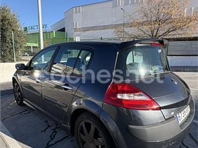 Usado Renault Mégane II Extreme 110 CV (80 kW) 2008 Negro Berlina
