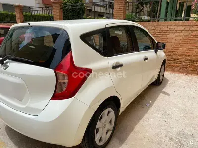 Usado Nissan Note Acenta 80 CV (58 kW) 2015 Blanco Utilitario