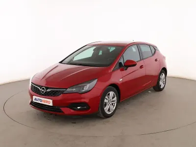 Usado Opel Astra GS Line 110 CV (80 kW) 2020 Rojo Berlina