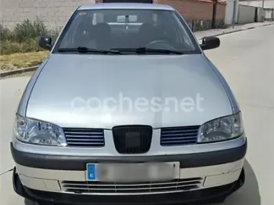 Usado Seat Cordoba Stella 90 CV (66 kW) 2000 Blanco Berlina
