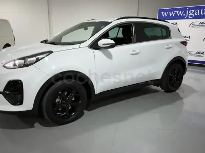 Usado Kia Sportage 136 CV (100 kW) 2022 Blanco SUV