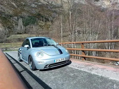 Occasion VW New Beetle 100 ch (73 kW) 2002 Gris Citadine