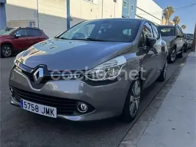 Usado Renault Clio IV 90 CV (66 kW) 2016 Gris / plata Berlina